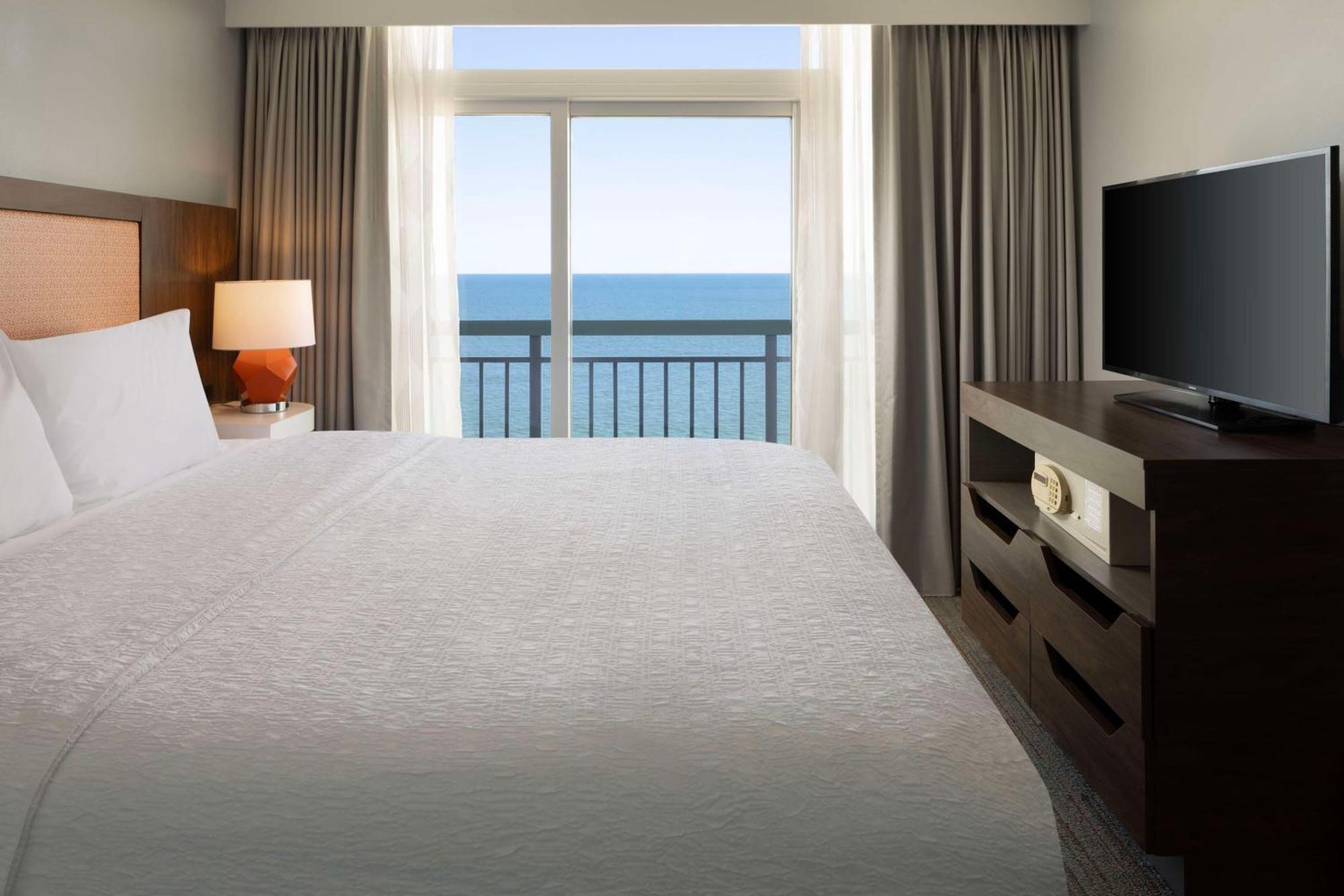 Hampton Inn & Suites Myrtle Beach Oceanfront Bagian luar foto