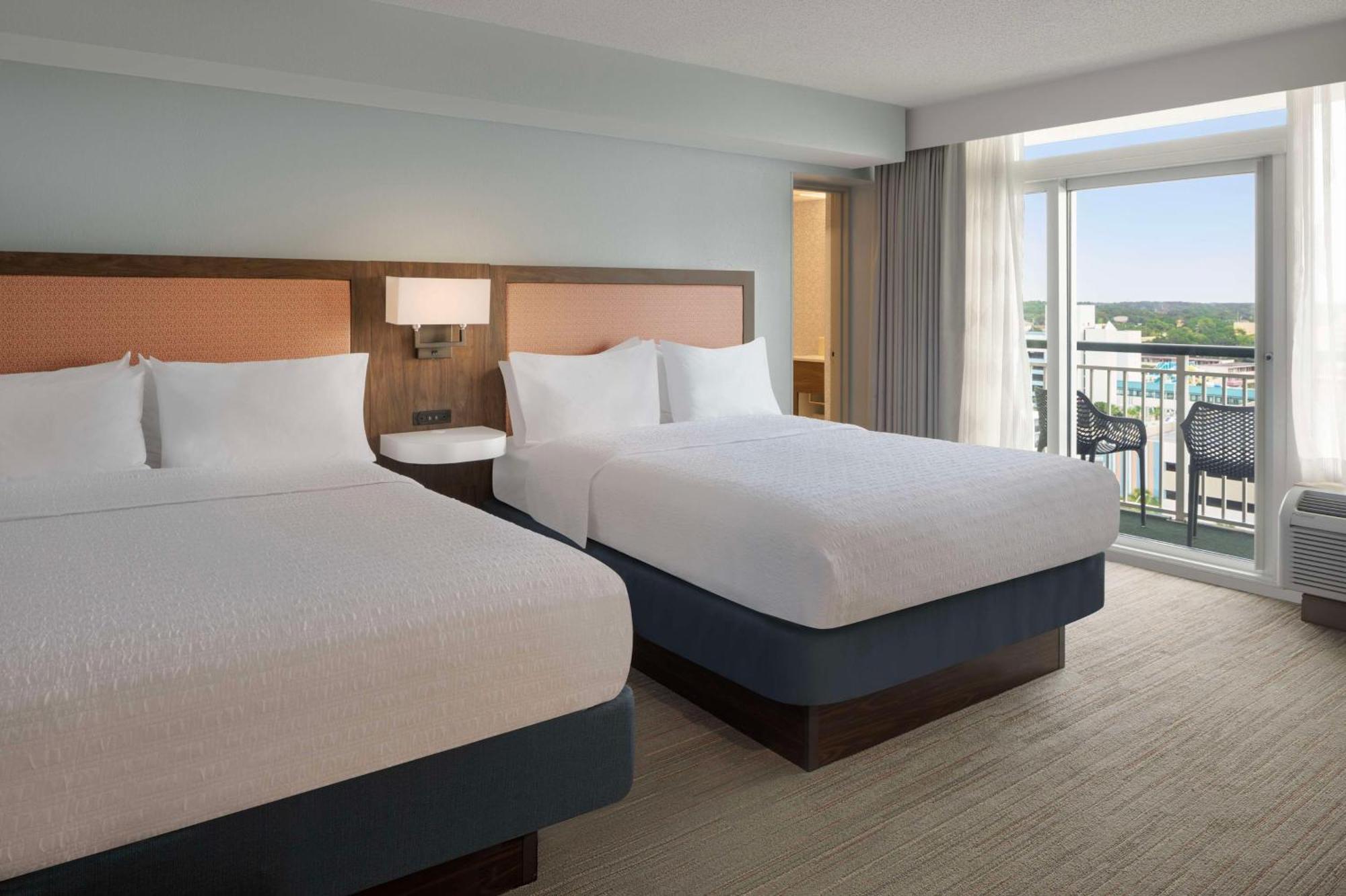 Hampton Inn & Suites Myrtle Beach Oceanfront Bagian luar foto